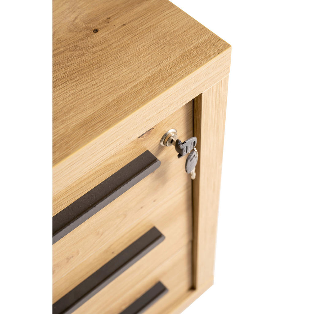 Alternative view of PREDALNIK NA KOLESCIH