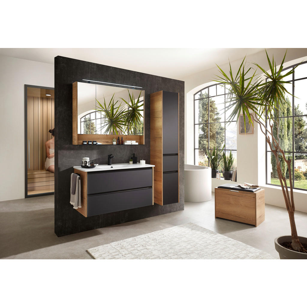 Alternative view of UMIVAL. ENOTA Z UMIVALNIKOM