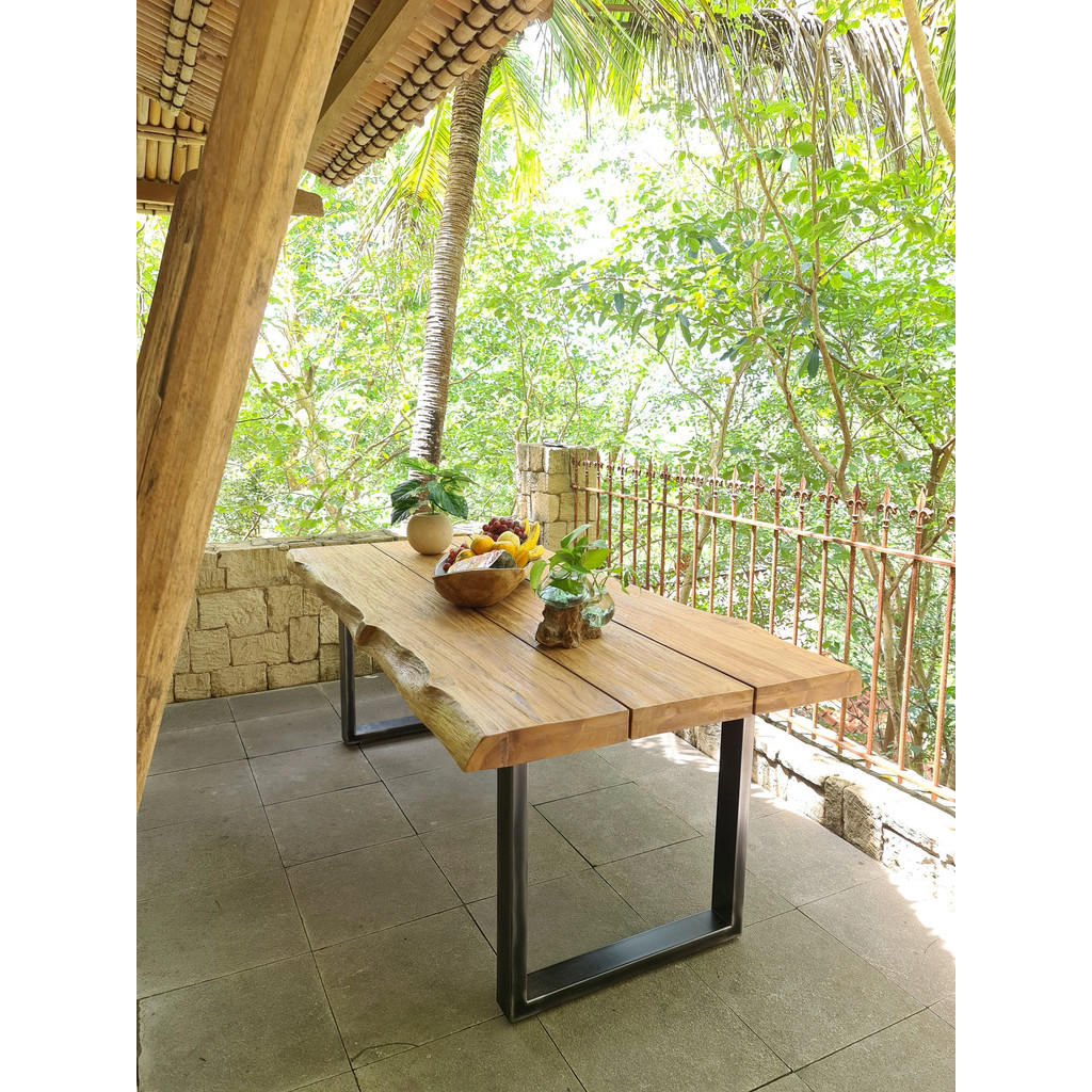 Alternative view of VRTNA MIZA les, kovina barva tikovine