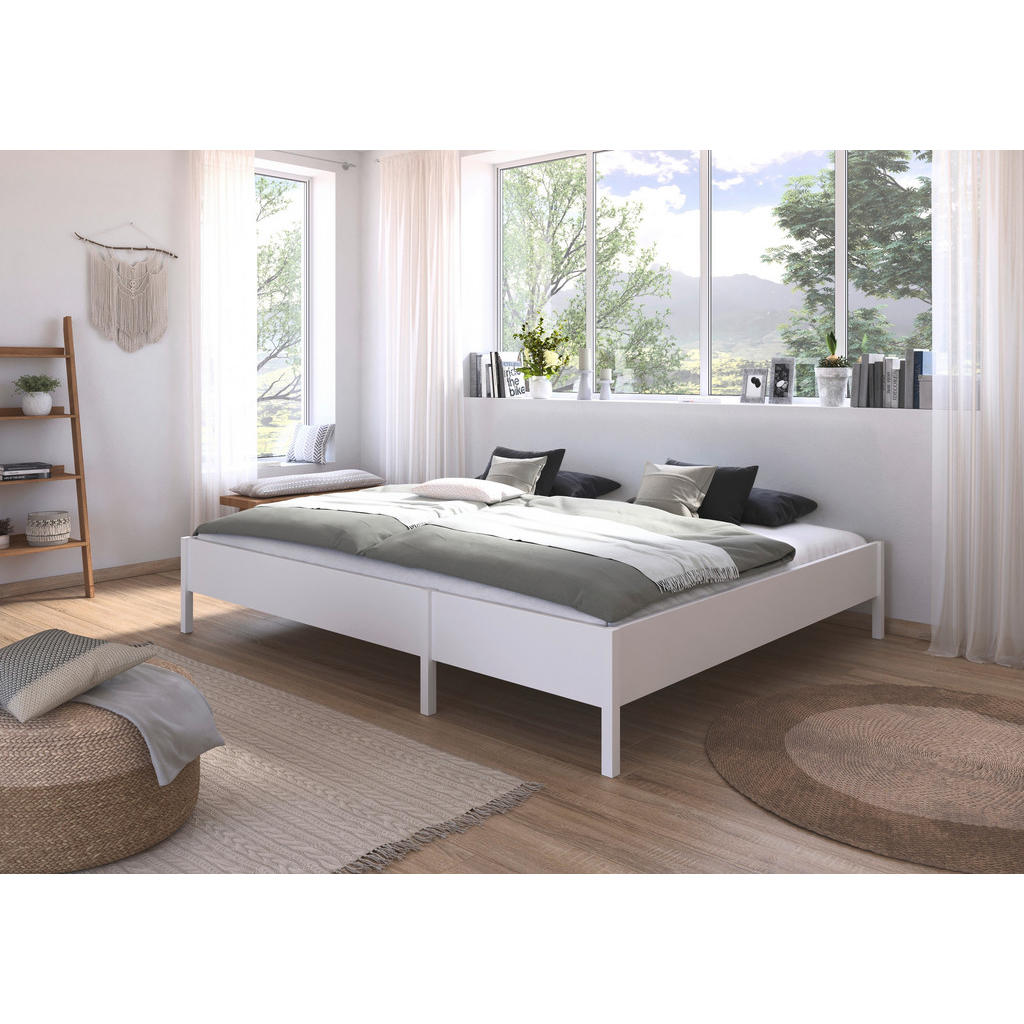 DRUŽINSKA POSTELJA 240 cm  x 200 cm , leseni material bela
